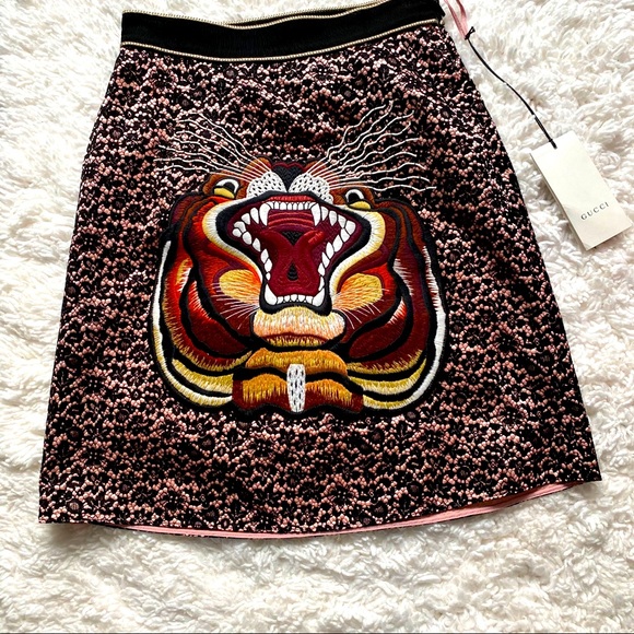 Gucci Tiger Embellished Viscose & Lace Skirt - Picture 2 of 10